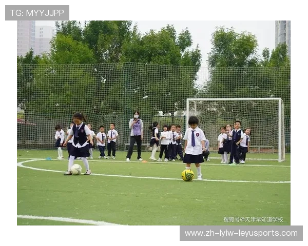 足球内旋矫正训练助力足球运动员运动姿态优化